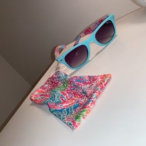 Lilly Pulitzer Sunglasses with Case